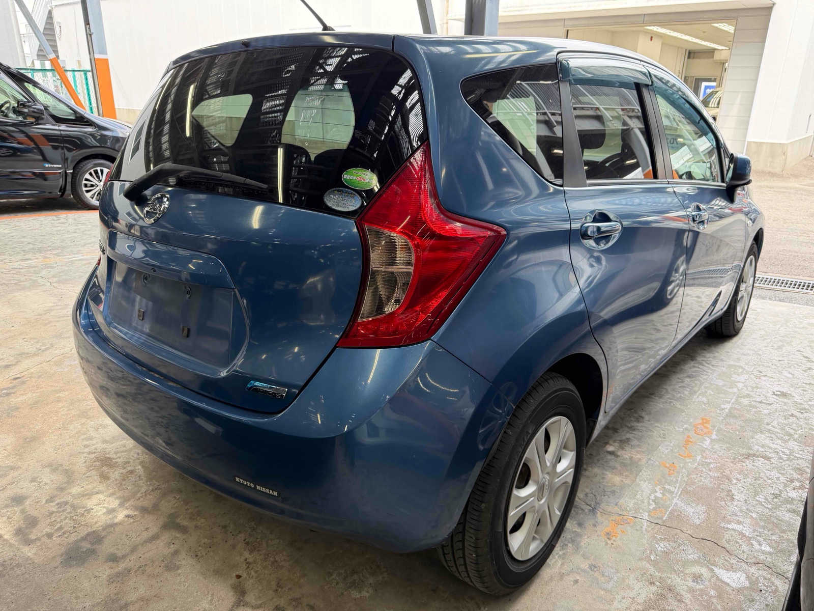 2014 NISSAN NOTE 4 auction-graded Japanese used car for sale export to United Kingdom 