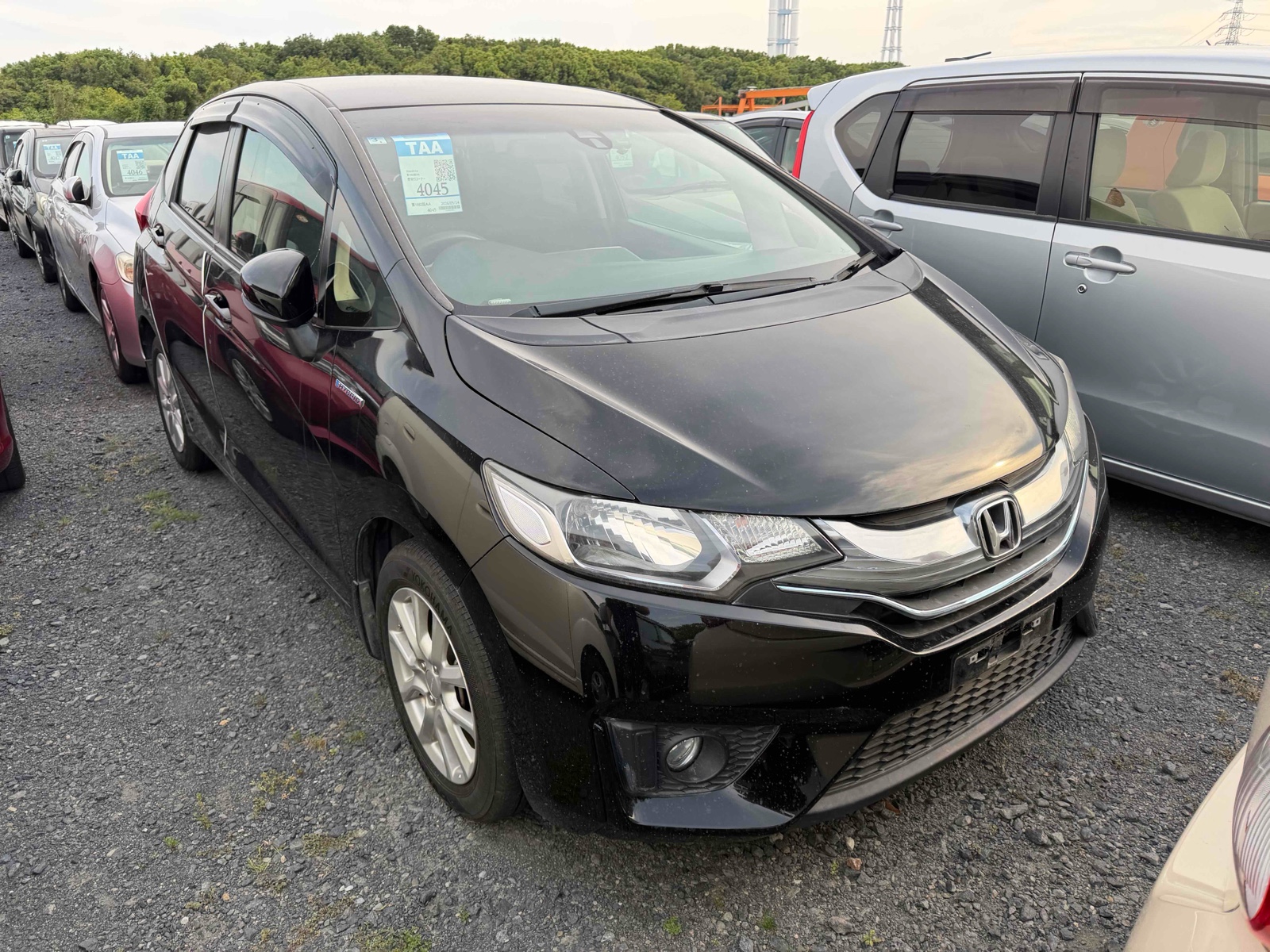 2014 HONDA FIT 4 auction-graded Japanese used car for sale export to United Kingdom 