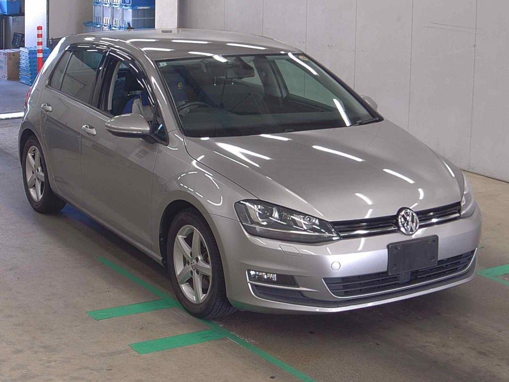 2015 VOLKSWAGEN GOLF 4 auction-graded Japanese used car for sale export to United Kingdom 